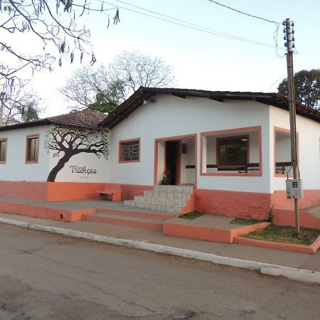 Pousada Tradicao Алту-Параизу-ди-Гояс Экстерьер фото